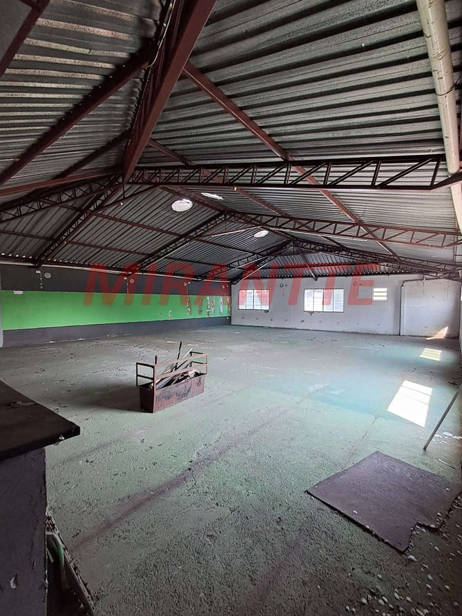 Comercial de 250m² em Sítio Do Piqueri