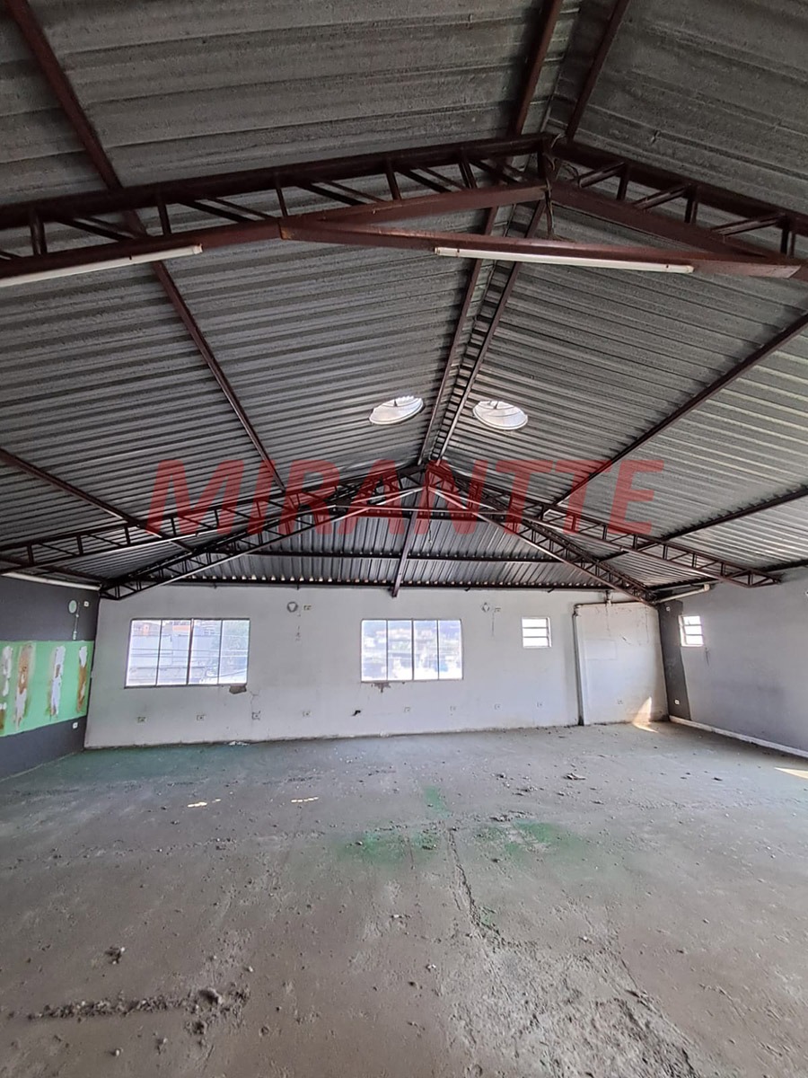 Comercial de 250m² em Sítio Do Piqueri