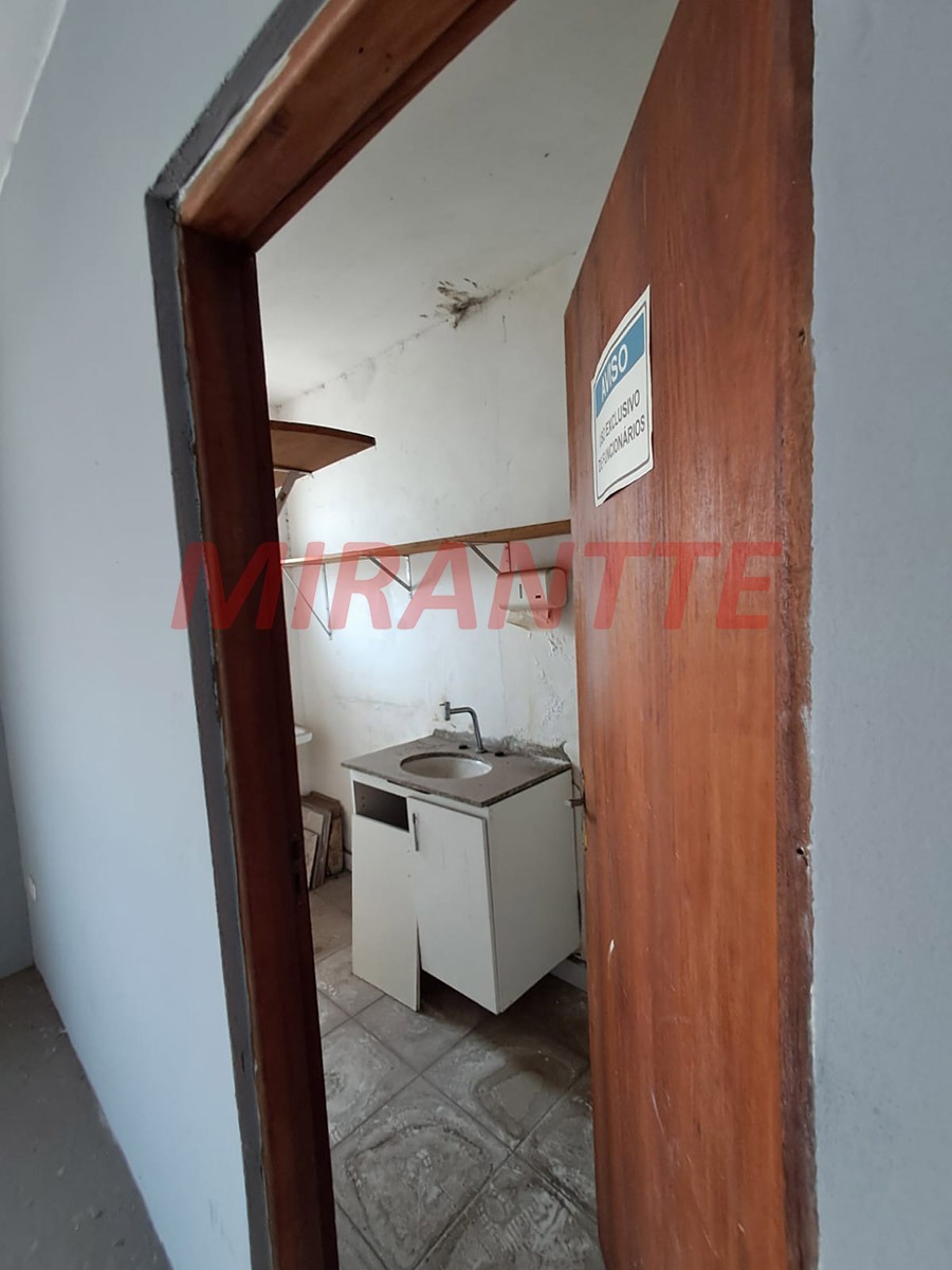 Comercial de 250m² em Sítio Do Piqueri