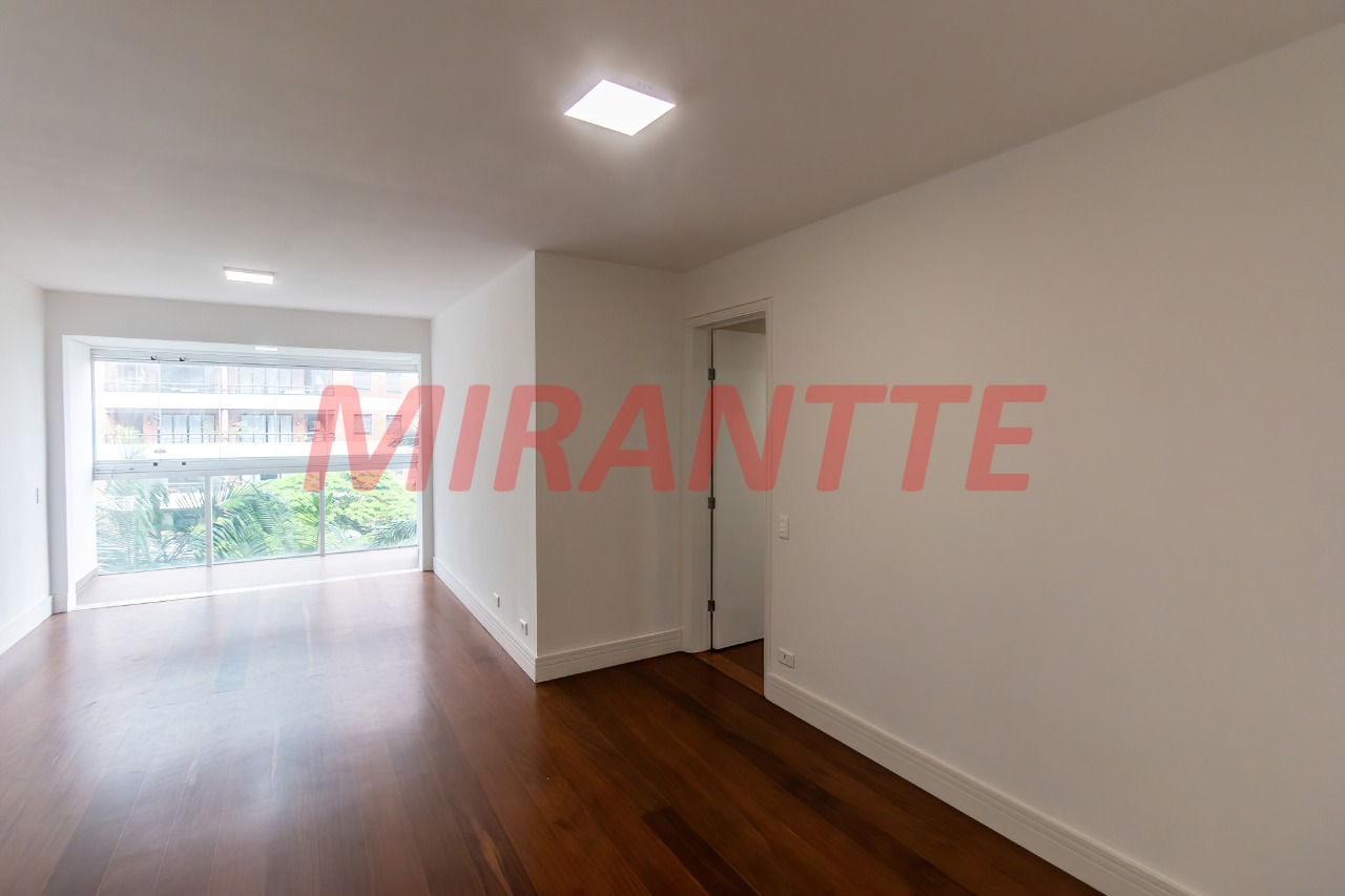 Apartamento de 96m² com 3 quartos em Vila Nova Conceição