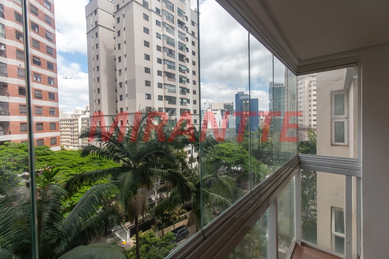 Apartamento de 96m² com 3 quartos em Vila Nova Conceição