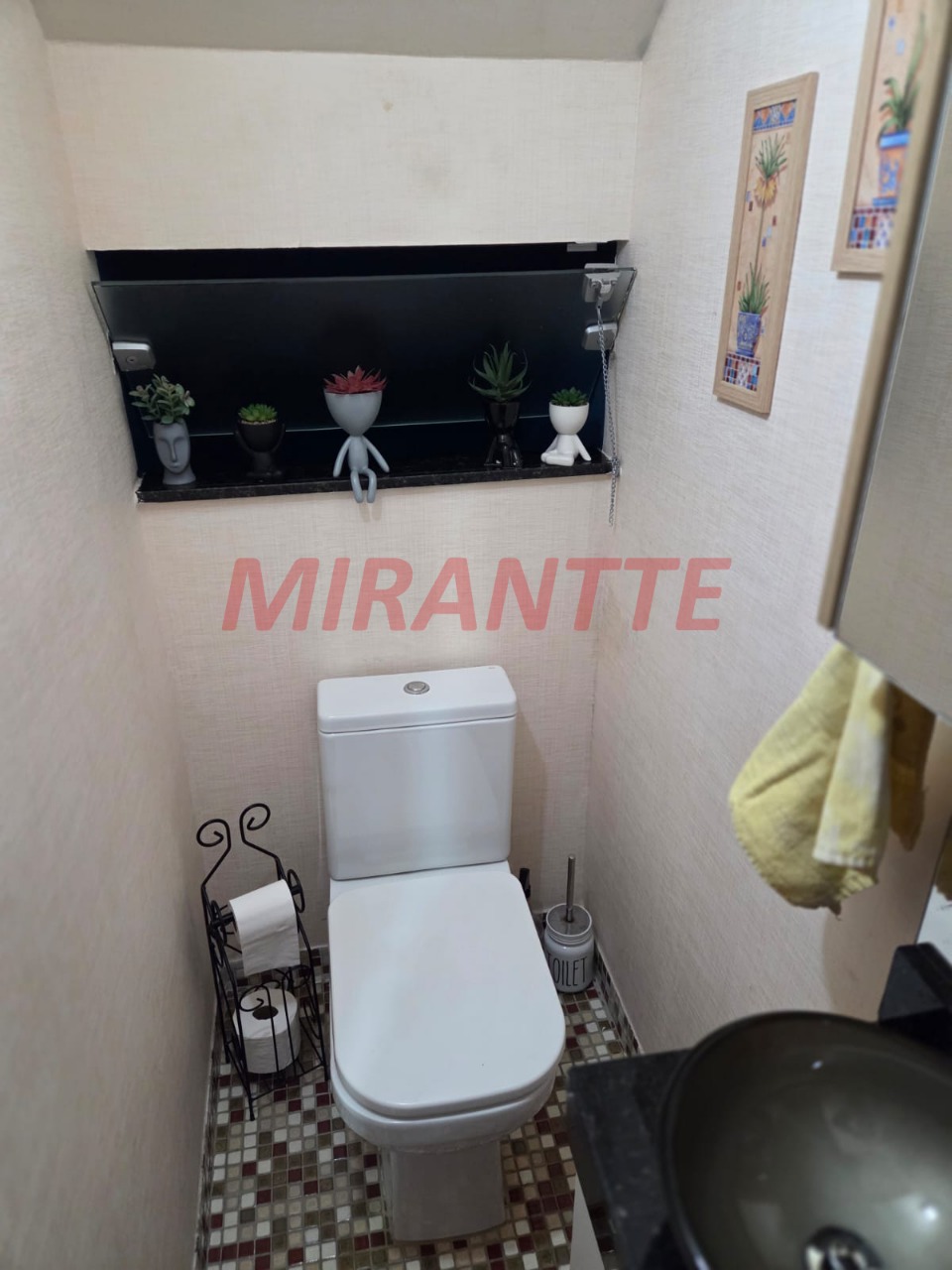 Sobrado de 125m² com 3 quartos em Vila Nhocune