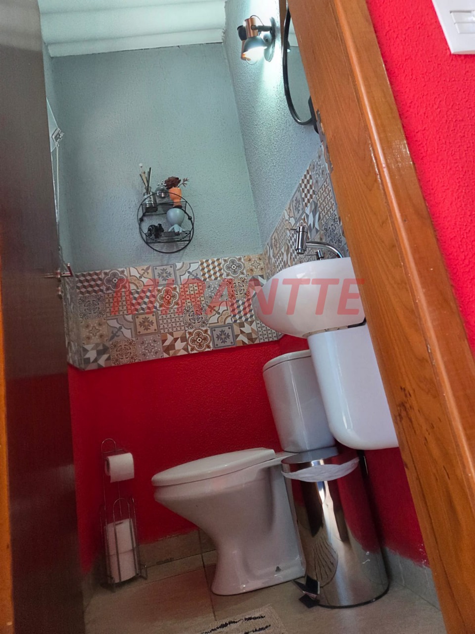 Sobrado de 125m² com 3 quartos em Vila Nhocune