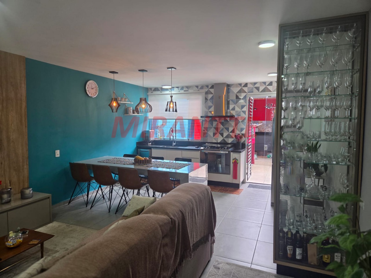 Sobrado de 125m² com 3 quartos em Vila Nhocune