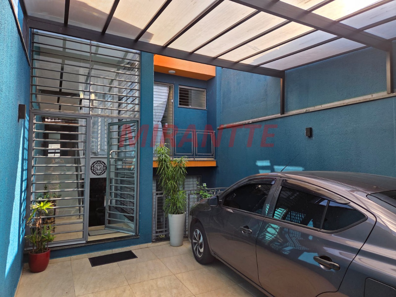 Sobrado de 125m² com 3 quartos em Vila Nhocune