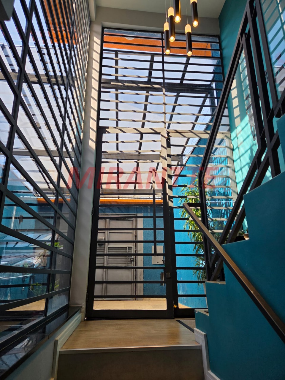 Sobrado de 125m² com 3 quartos em Vila Nhocune