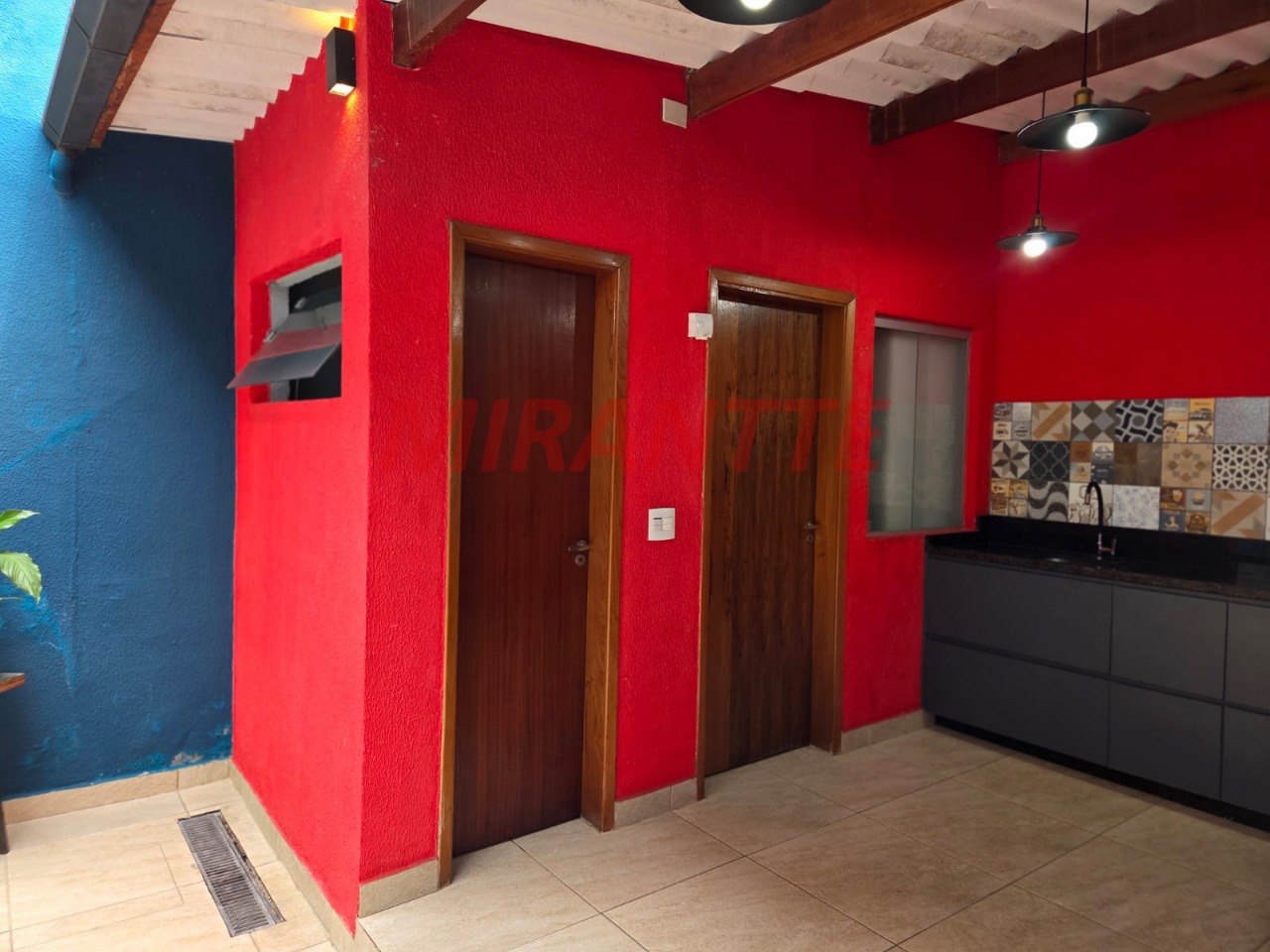 Sobrado de 125m² com 3 quartos em Vila Nhocune