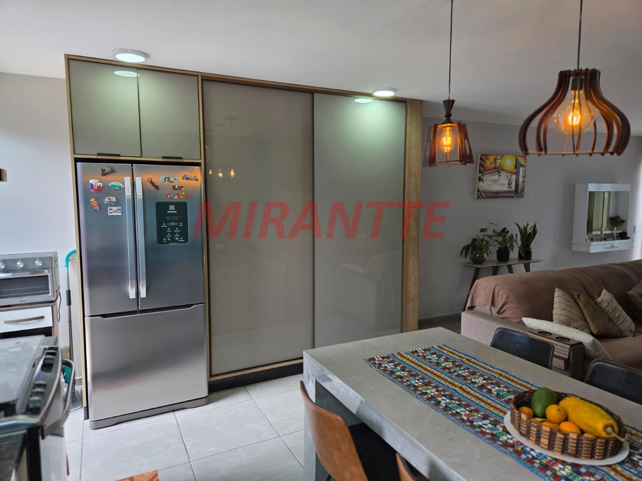 Sobrado de 125m² com 3 quartos em Vila Nhocune