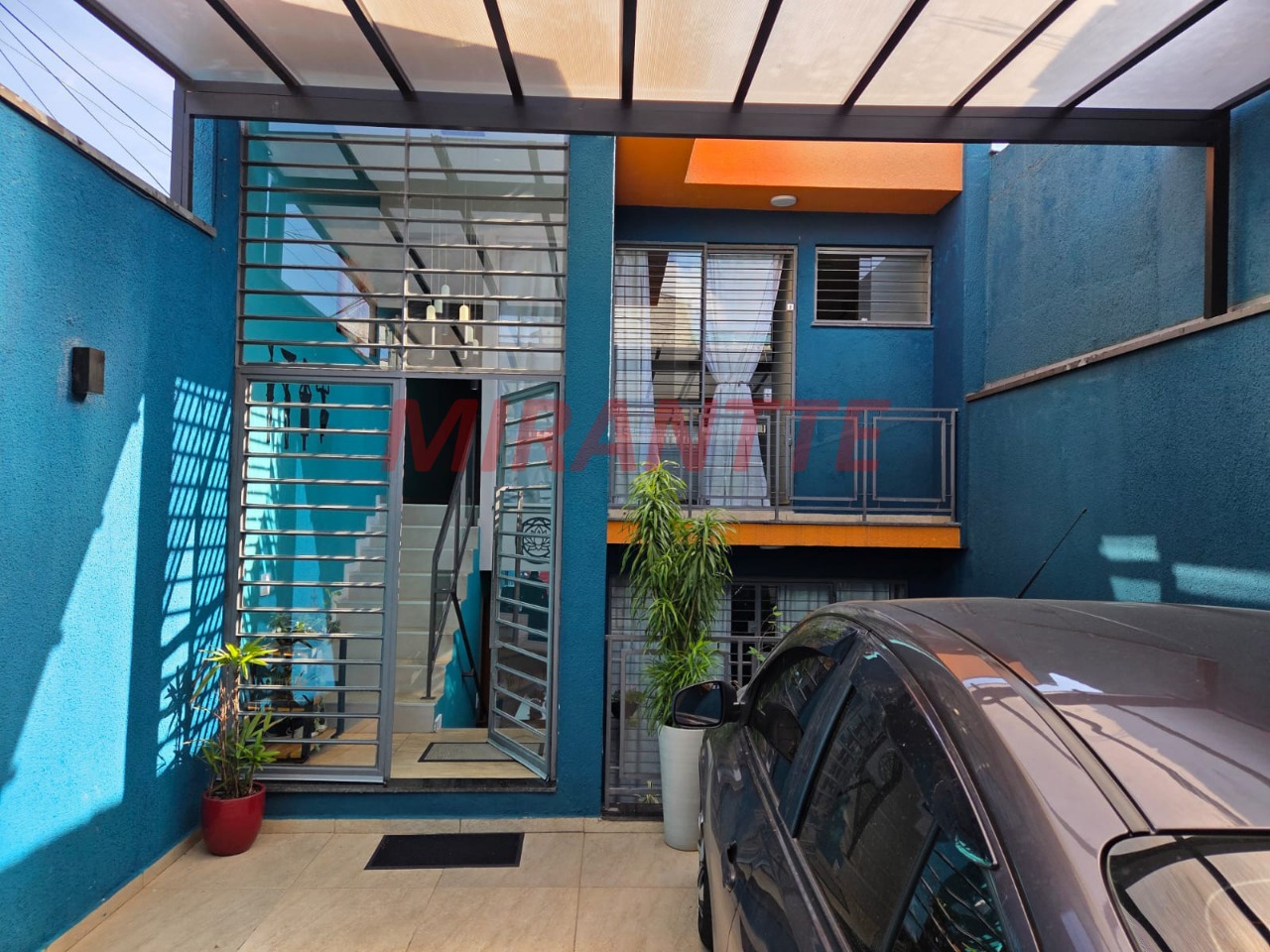 Sobrado de 125m² com 3 quartos em Vila Nhocune