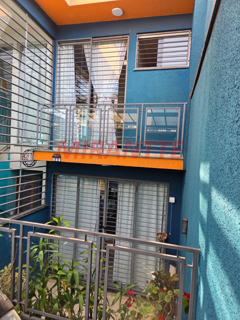 Sobrado de 125m² com 3 quartos em Vila Nhocune