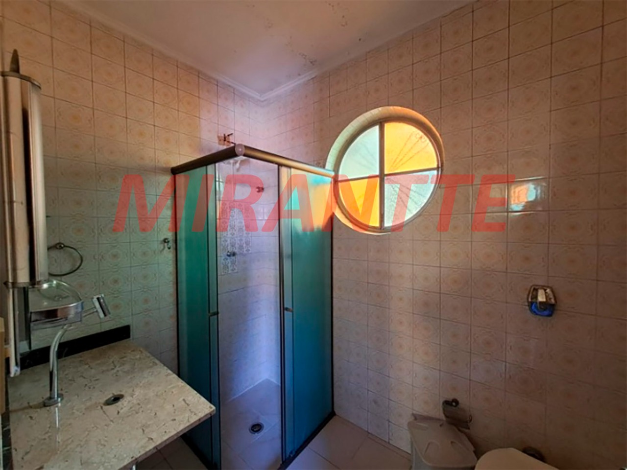 Sobrado de 308m² com 3 quartos em Jardim Peri
