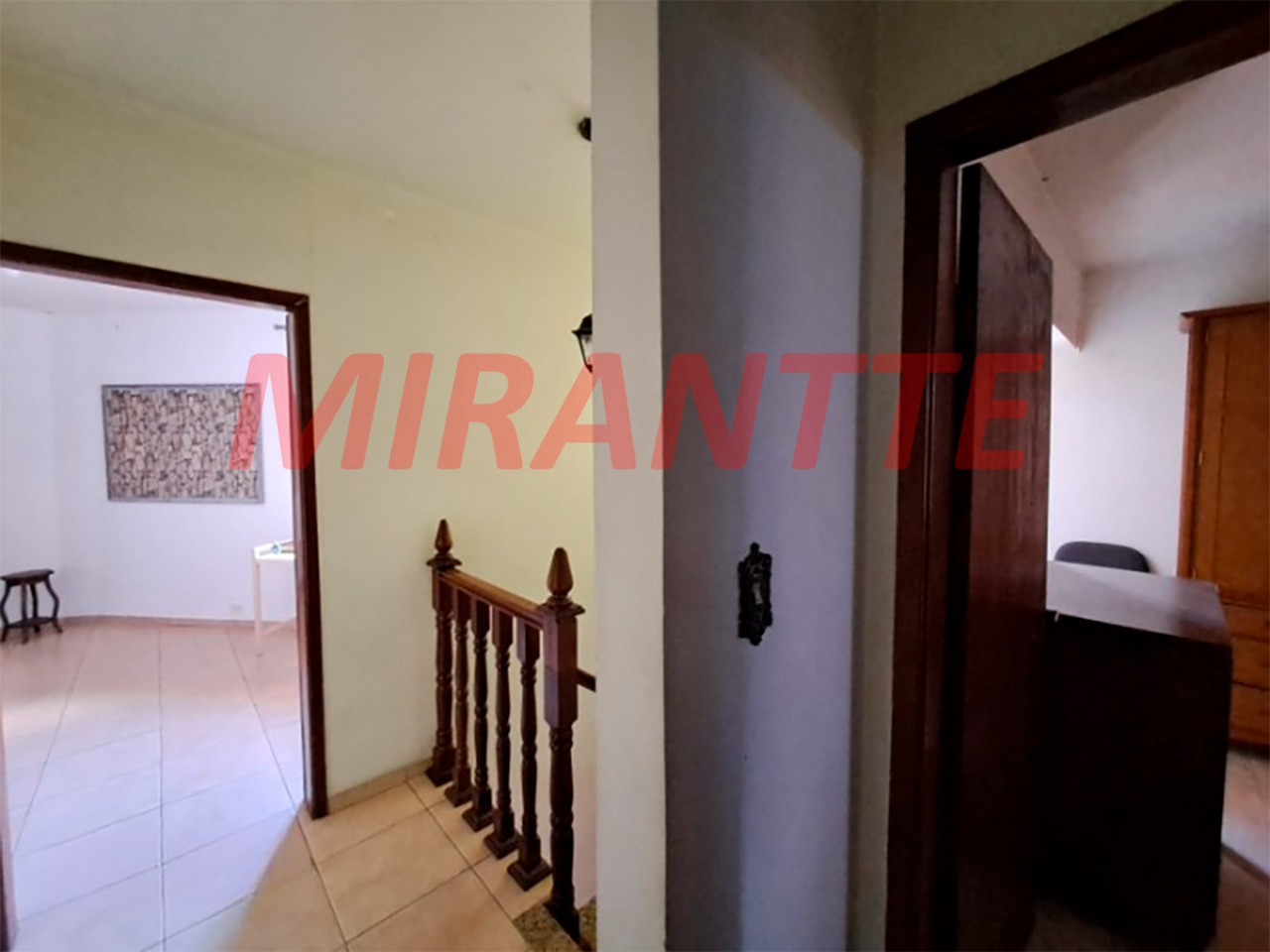 Sobrado de 308m² com 3 quartos em Jardim Peri