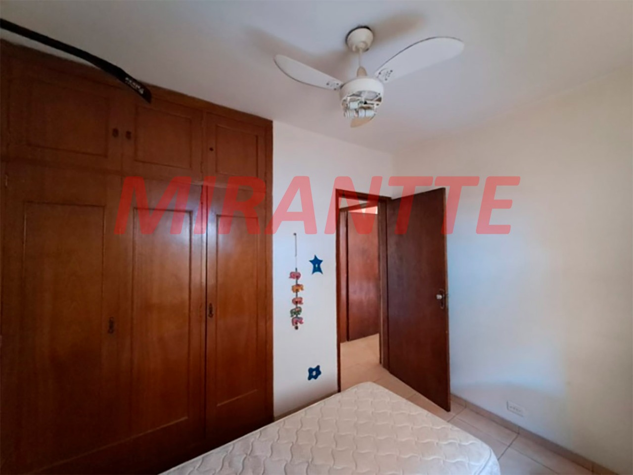 Sobrado de 308m² com 3 quartos em Jardim Peri