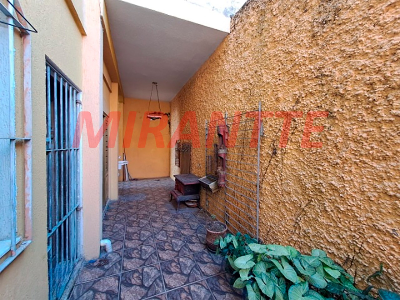 Sobrado de 308m² com 3 quartos em Jardim Peri