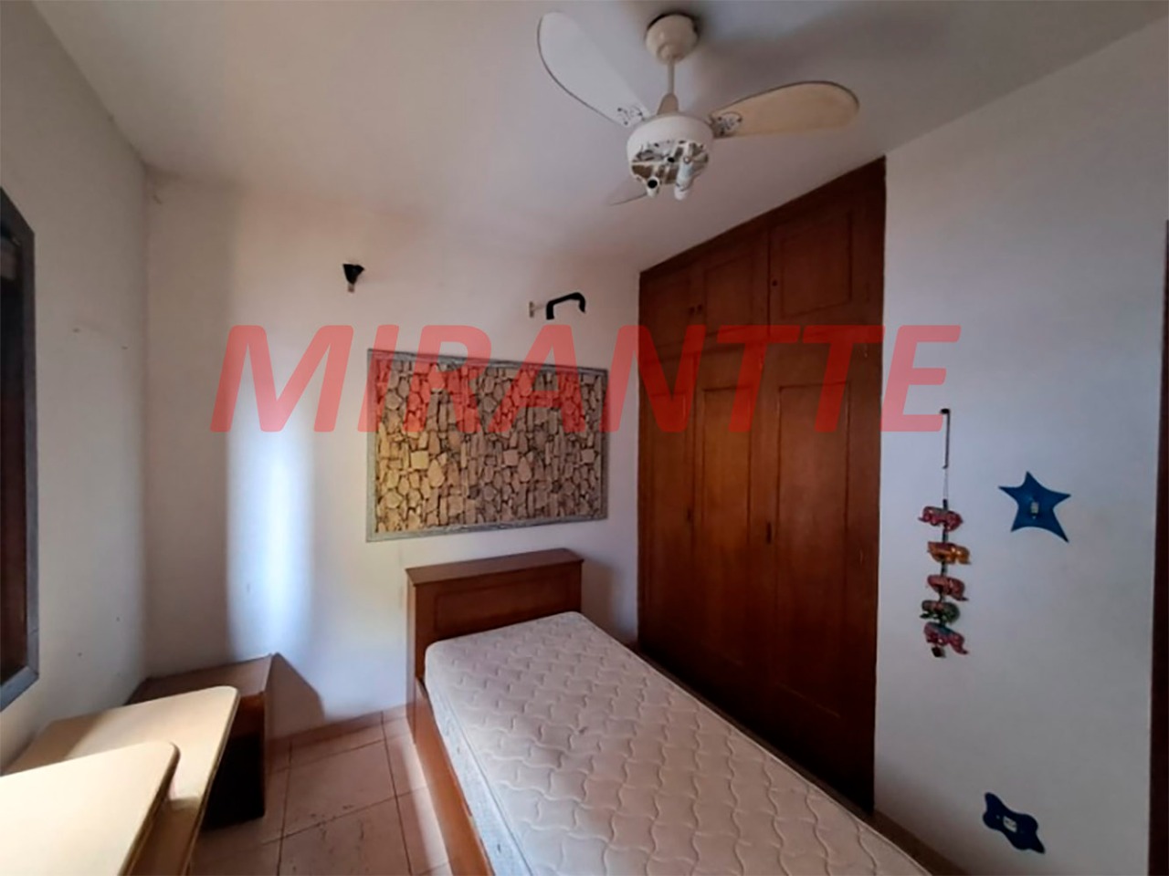 Sobrado de 308m² com 3 quartos em Jardim Peri