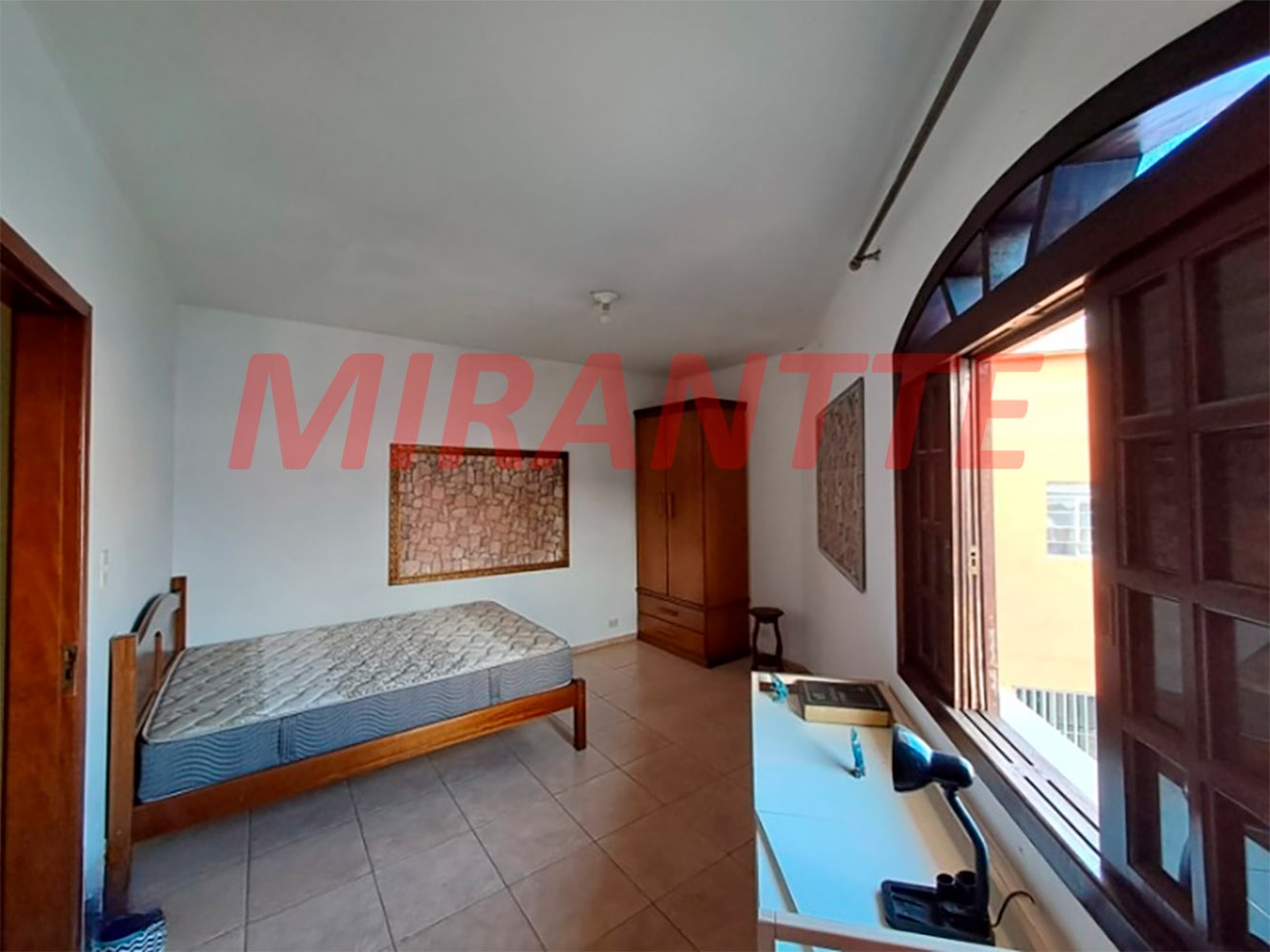 Sobrado de 308m² com 3 quartos em Jardim Peri