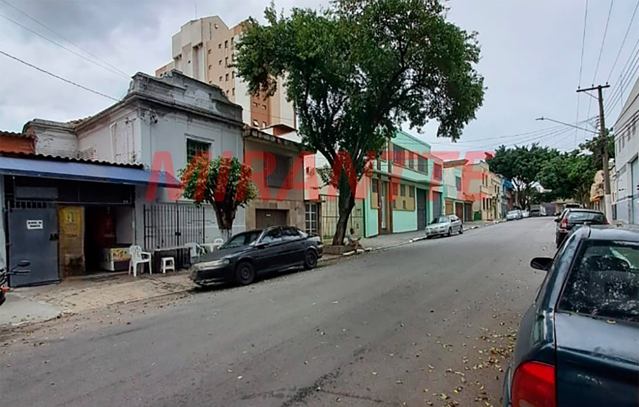 Sobrado de 230m² com 12 quartos em Brás