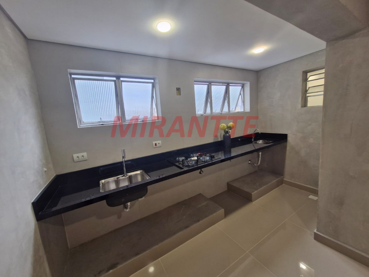 Apartamento de 74m² com 2 quartos em Santana