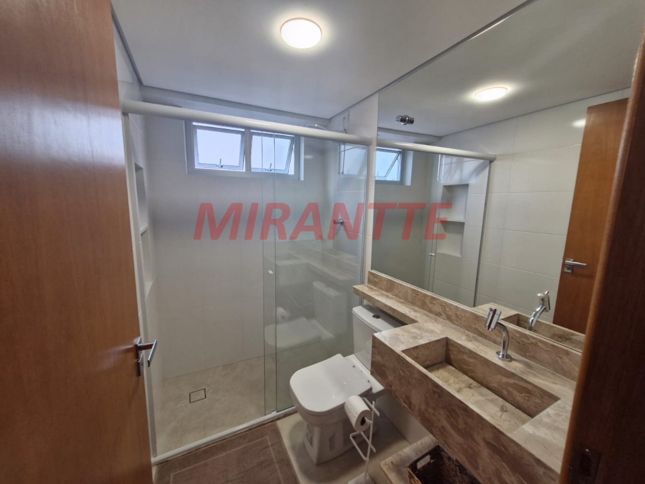 Apartamento de 74m² com 2 quartos em Santana