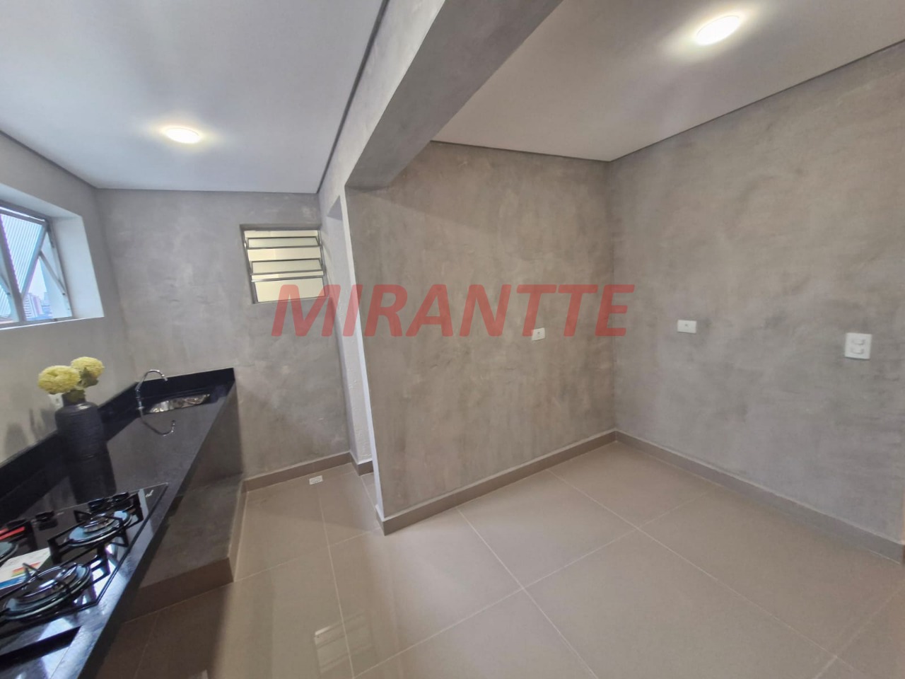 Apartamento de 74m² com 2 quartos em Santana