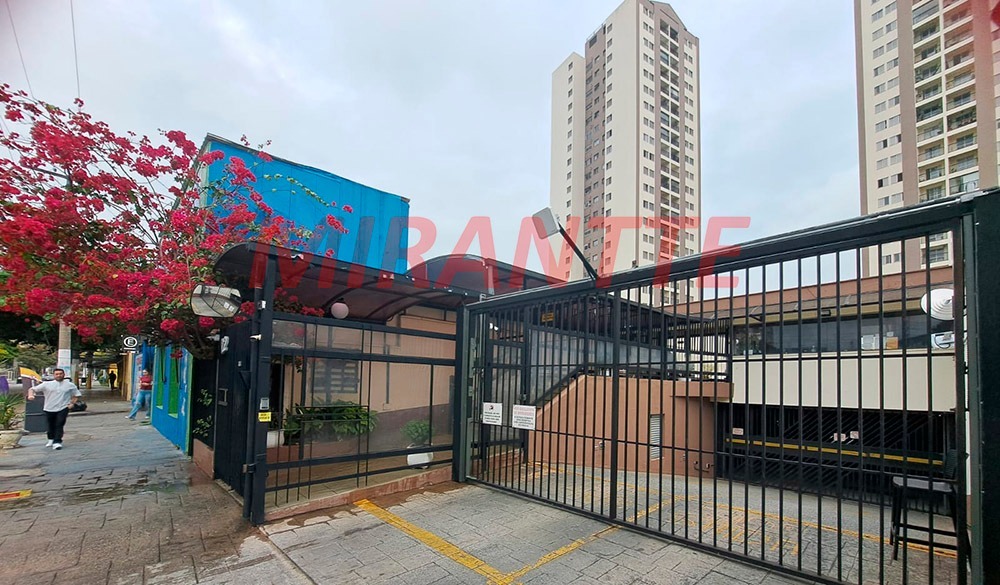 Apartamento de 70m² com 3 quartos em Limão
