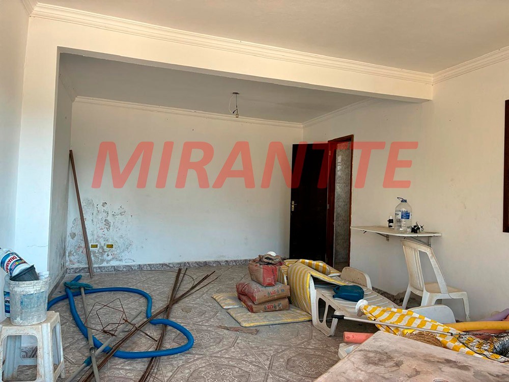 Cond. fechado de 284.6m² em Serra da Cantareira