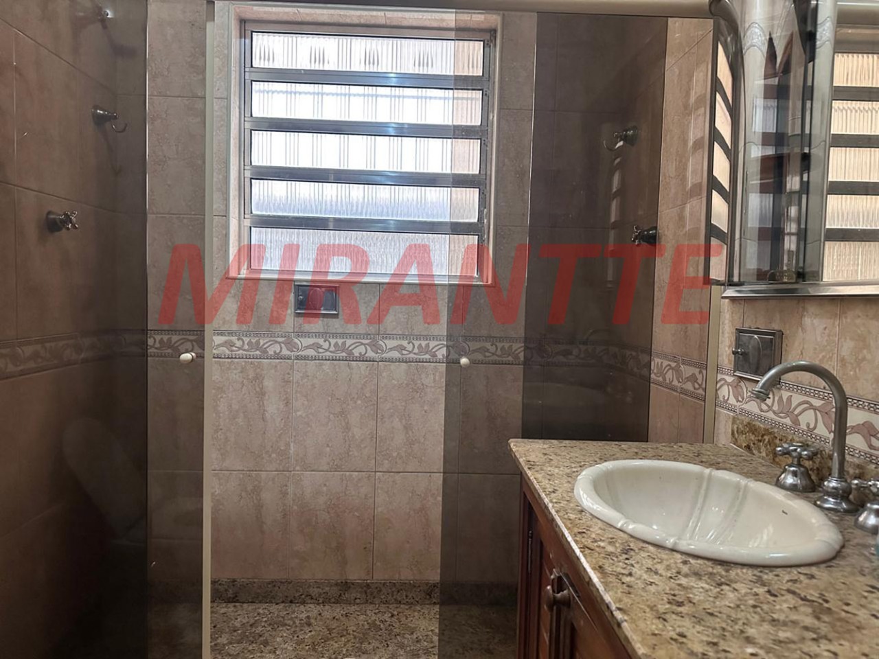 Sobrado de 150m² com 4 quartos em Limão