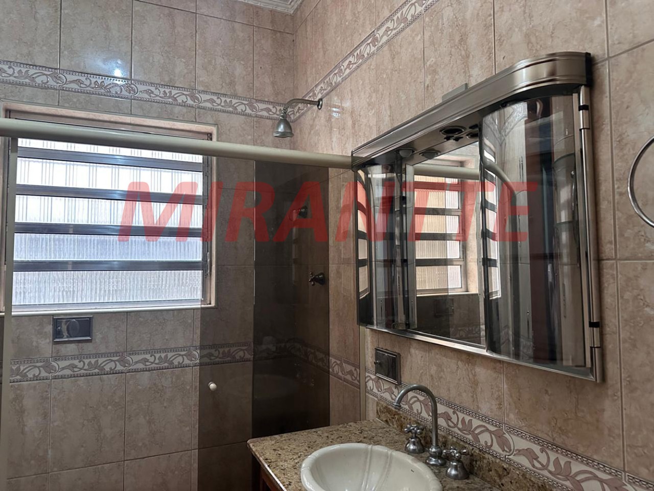 Sobrado de 150m² com 4 quartos em Limão