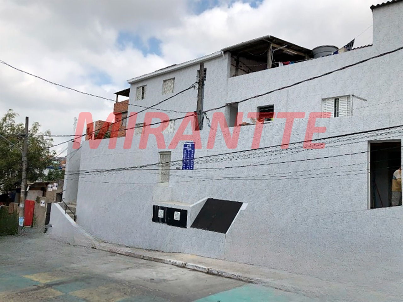 Comercial de 1300m² em Americanópolis