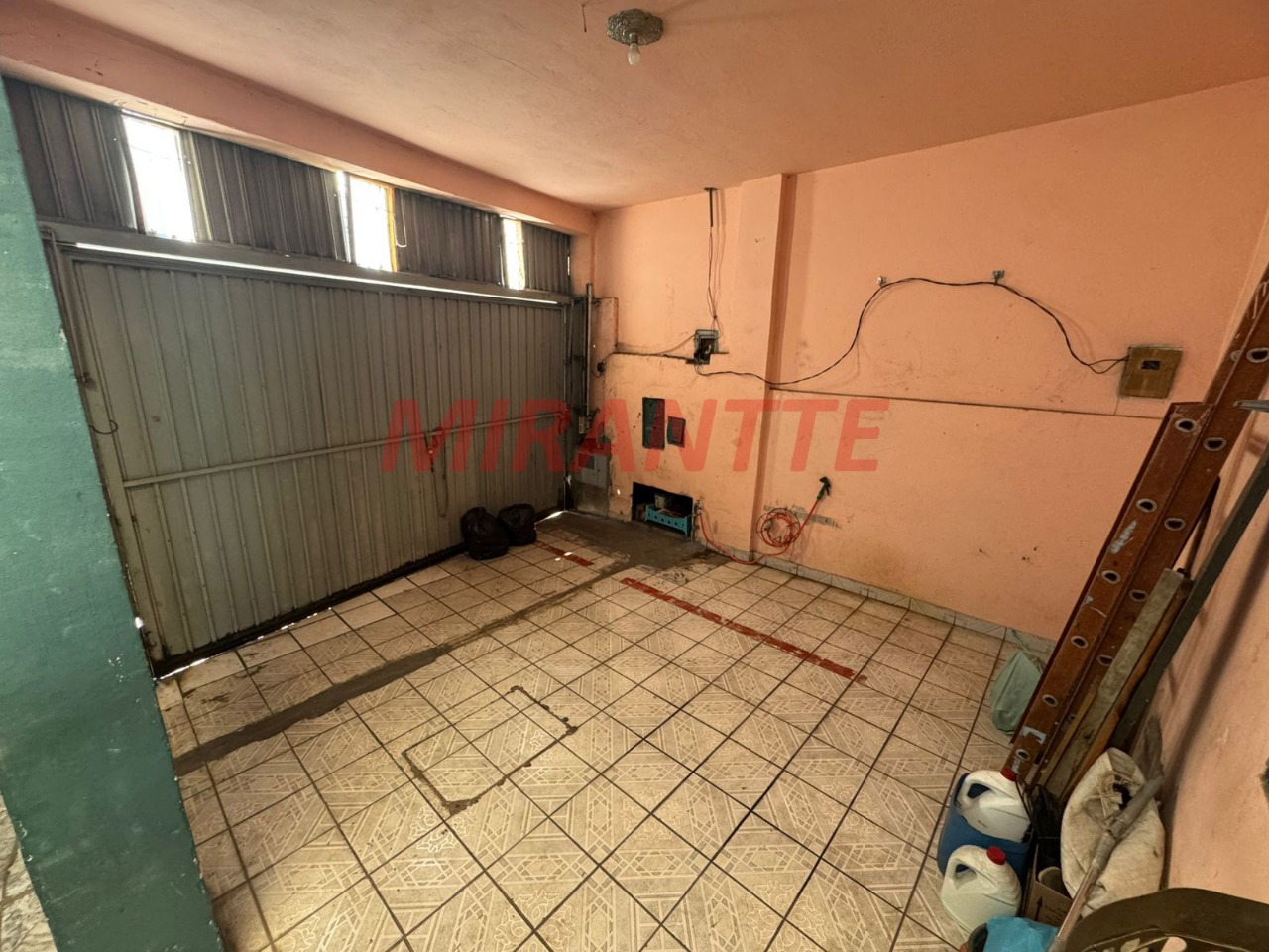 Sobrado de 126m² com 4 quartos em Vila Guaca