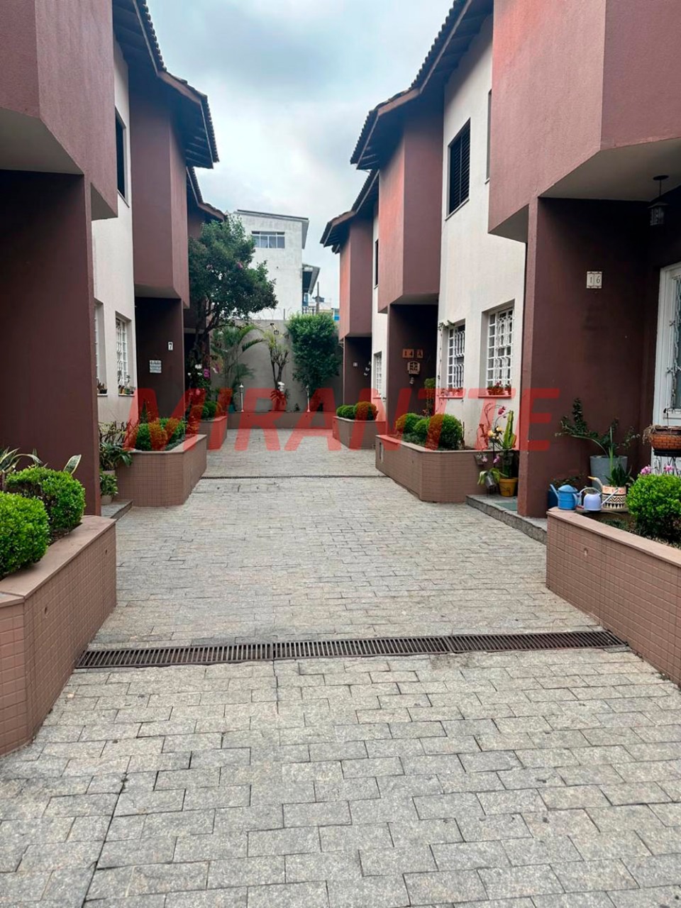 Cond. fechado de 76m² com 2 quartos em Vila Ede
