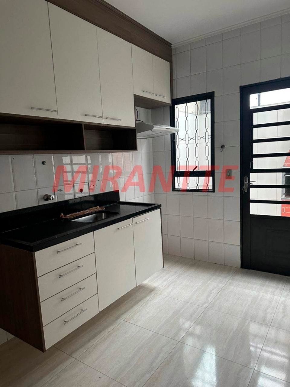 Cond. fechado de 76m² com 2 quartos em Vila Ede