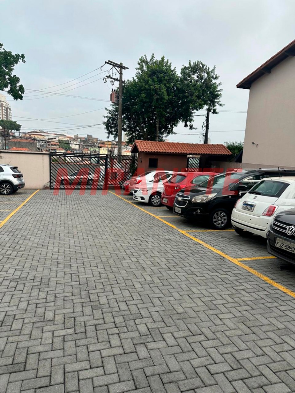 Cond. fechado de 76m² com 2 quartos em Vila Ede