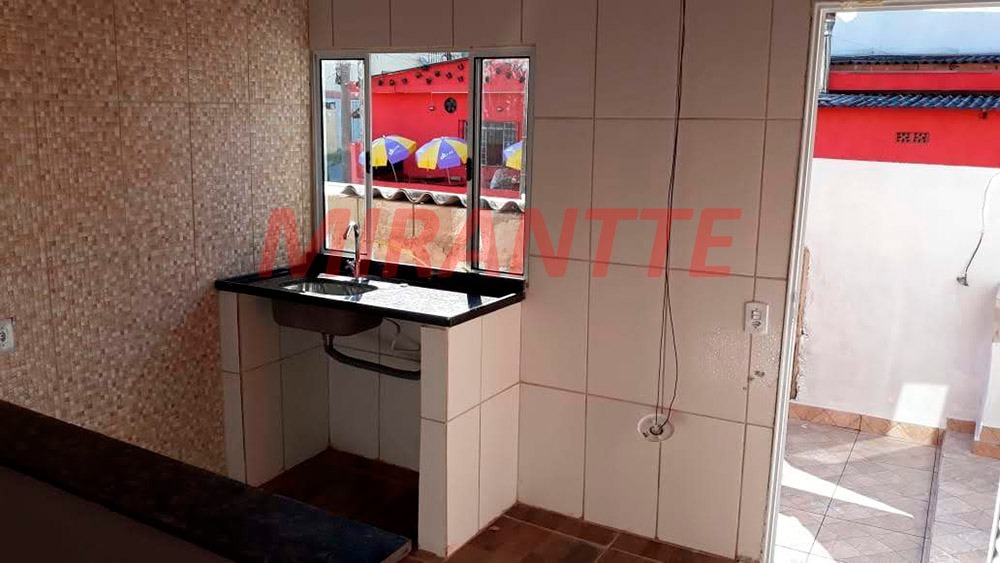Casa terrea de 52.5m² com 2 quartos em Jardim Virginia Bianca