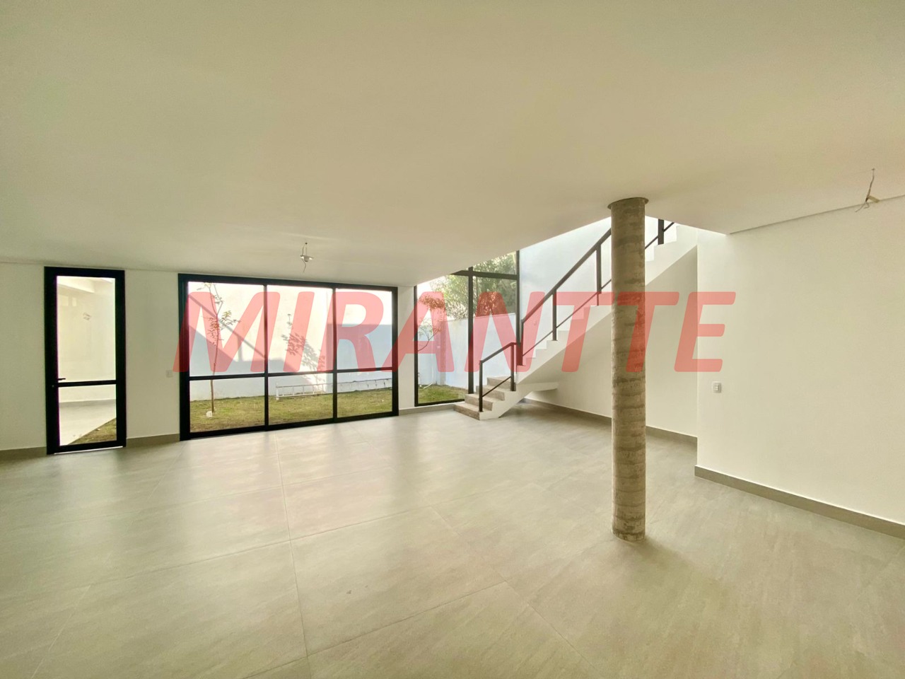 Cond. fechado de 310m² com 2 quartos em Jardim Prudência