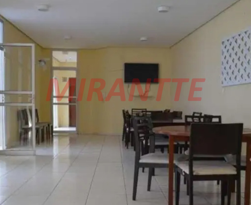 Apartamento de 50m² com 2 quartos em Vila Regina