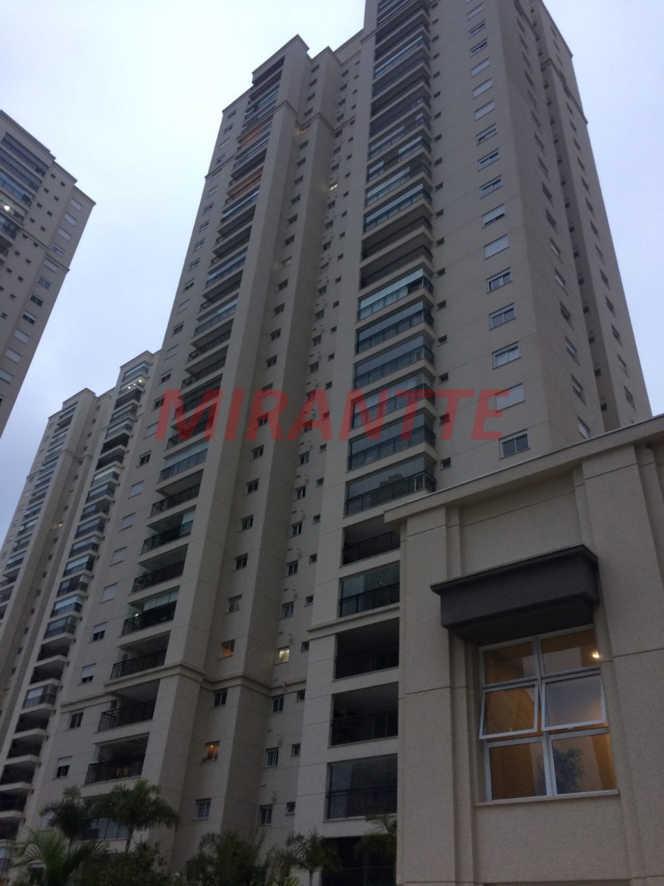 Apartamento de 122m² com 4 quartos em Bosque Maia