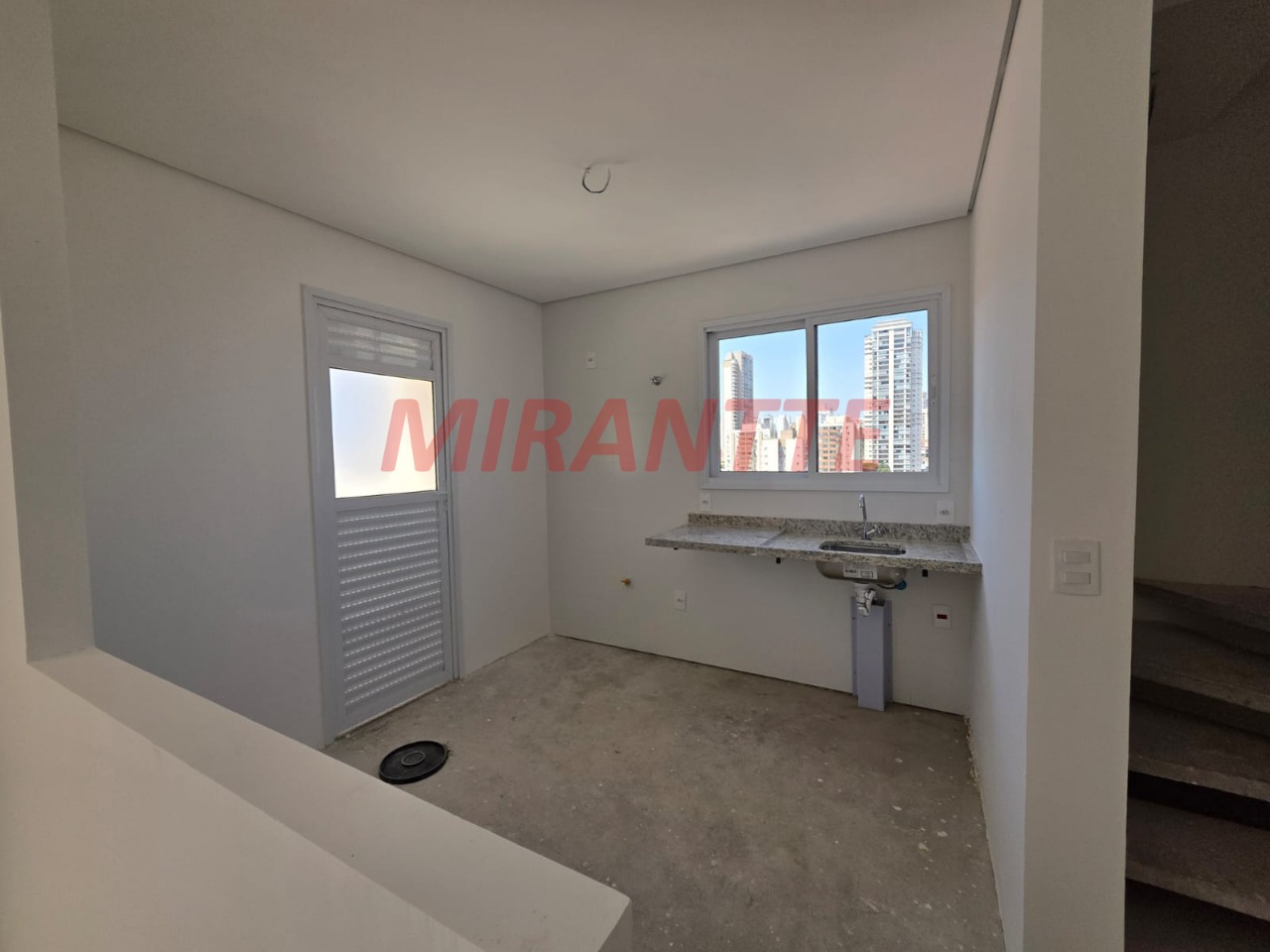 Apartamento de 51m² com 2 quartos em Santana
