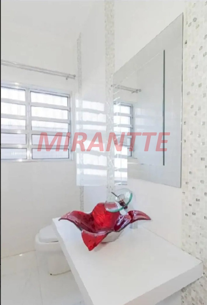Sobrado de 210m² com 3 quartos em Vila Maria Alta