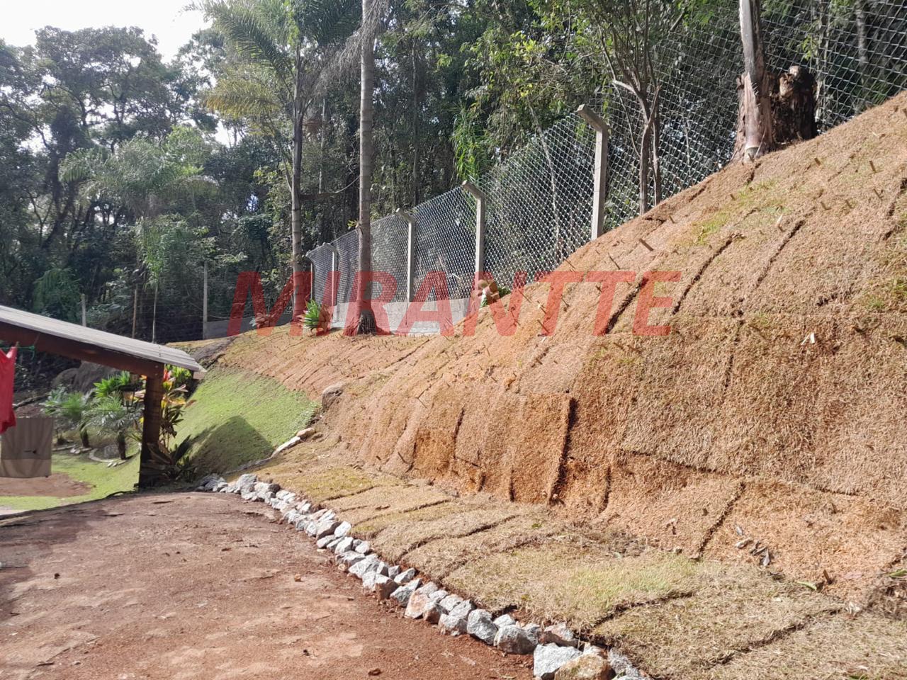 Cond. fechado de 100m² com 2 quartos em Boa Vista