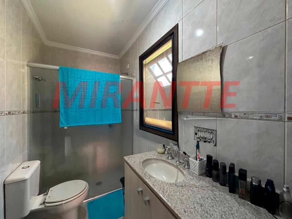 Cond. fechado de 280m² com 4 quartos em Jardim Itatinga