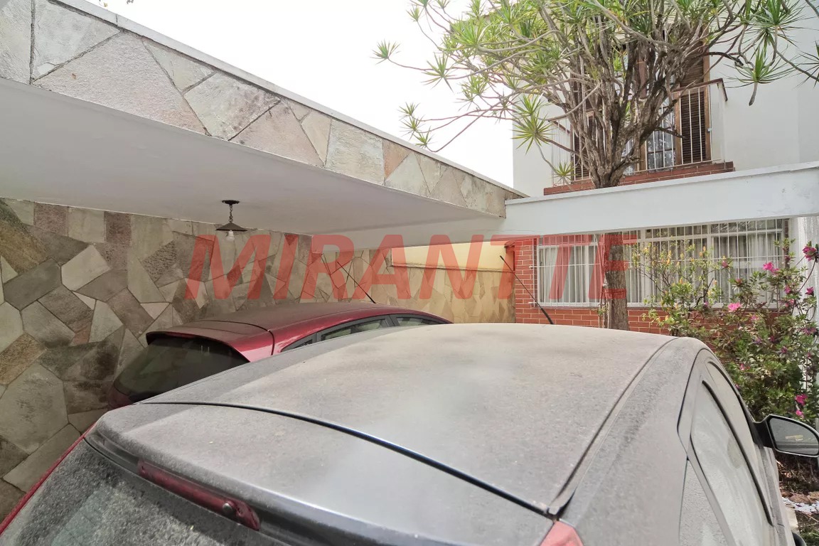 Sobrado de 149m² com 4 quartos em Jardim das Laranjeiras