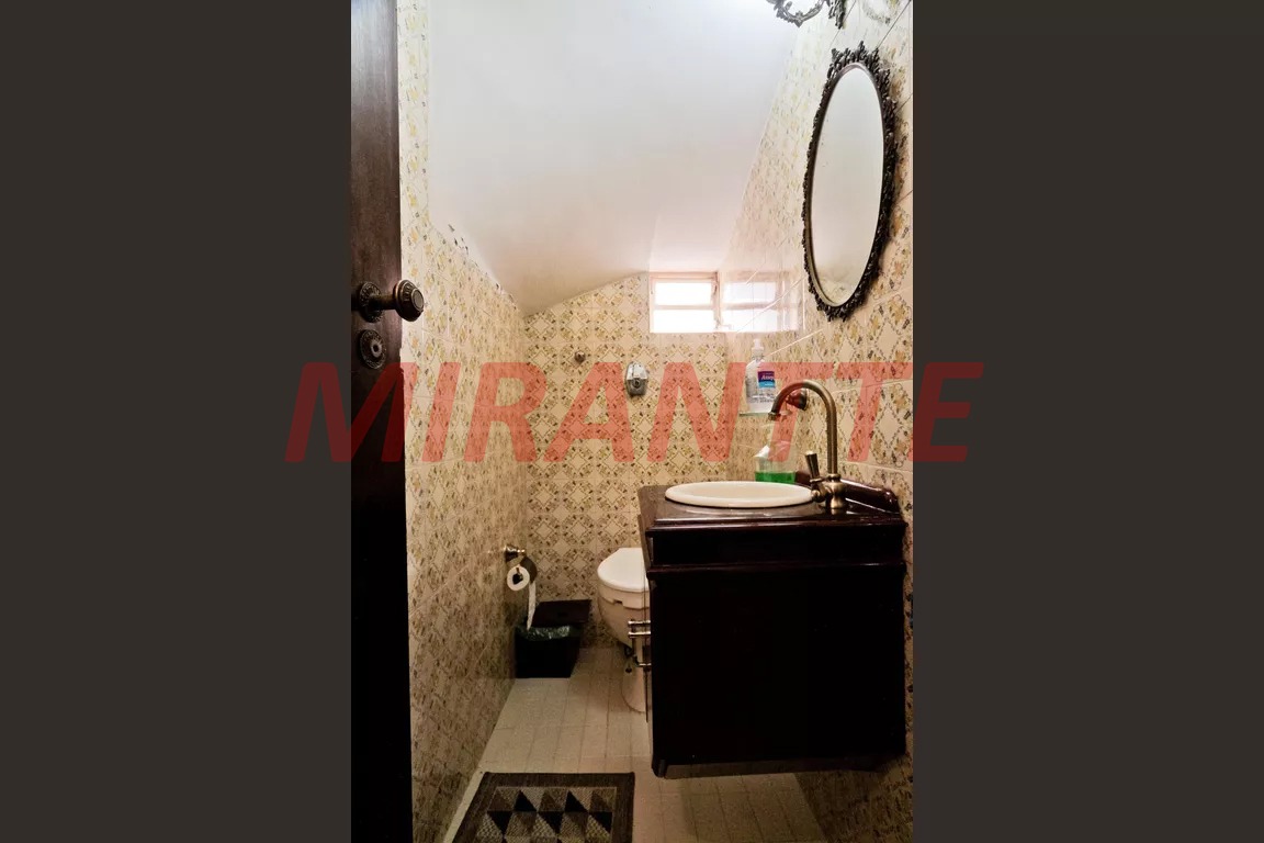 Sobrado de 149m² com 4 quartos em Jardim das Laranjeiras