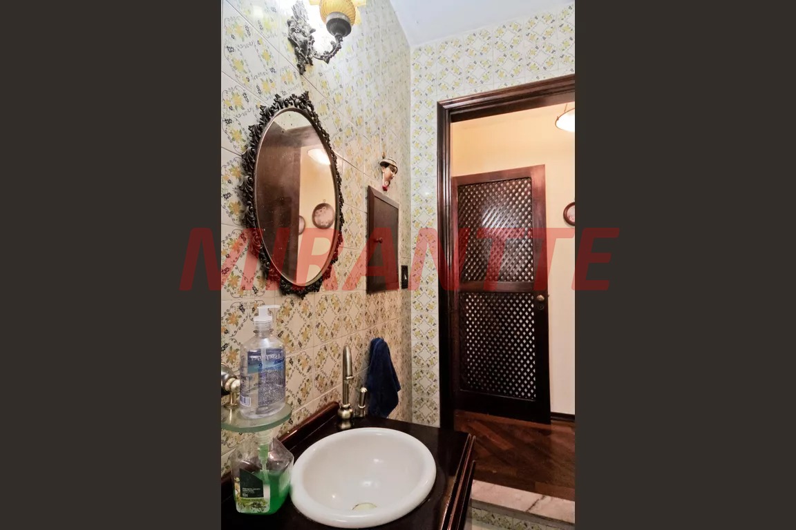 Sobrado de 149m² com 4 quartos em Jardim das Laranjeiras