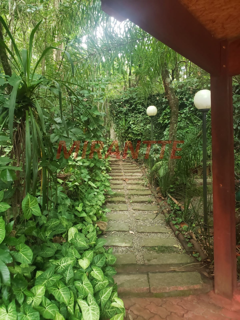 Outros de 2400m² em Santa Inês