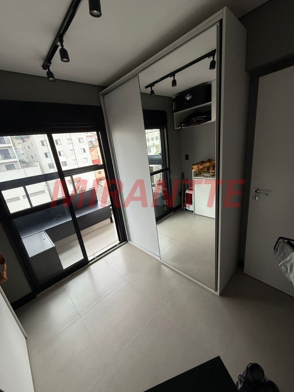 Apartamento de 58m² com 2 quartos em Vila Ester (Zona Norte)