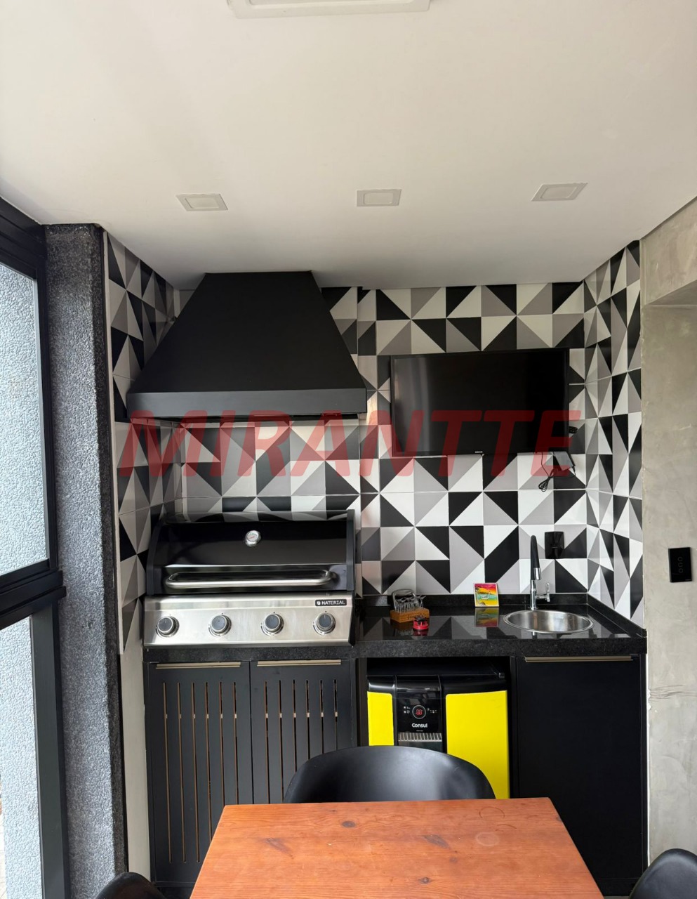 Apartamento de 58m² com 2 quartos em Vila Ester (Zona Norte)