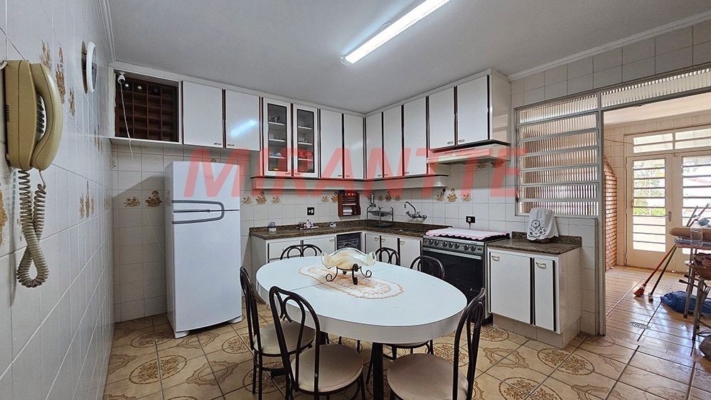 Sobrado de 380m² com 7 quartos em Jardim Brasil (Zona Norte)