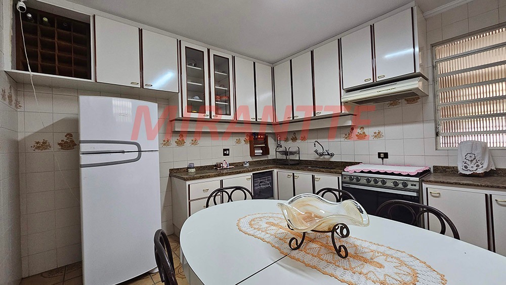Sobrado de 380m² com 7 quartos em Jardim Brasil (Zona Norte)