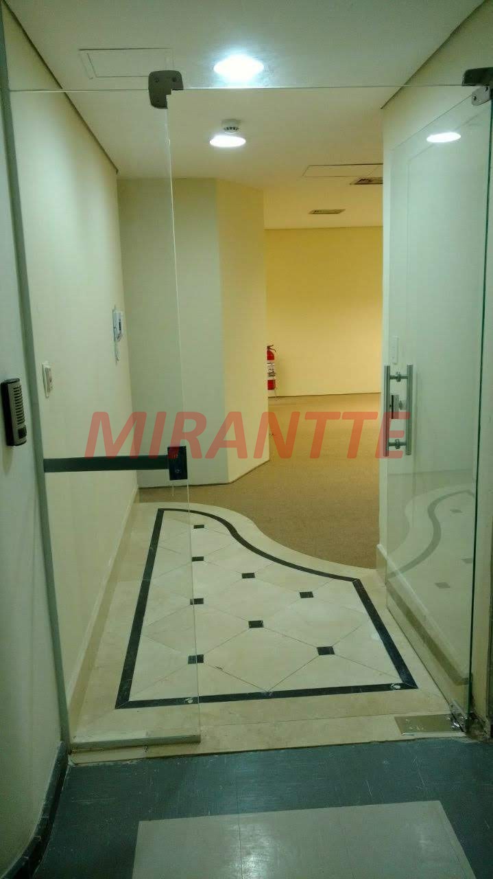 Conjunto comercial de 195m² em Centro